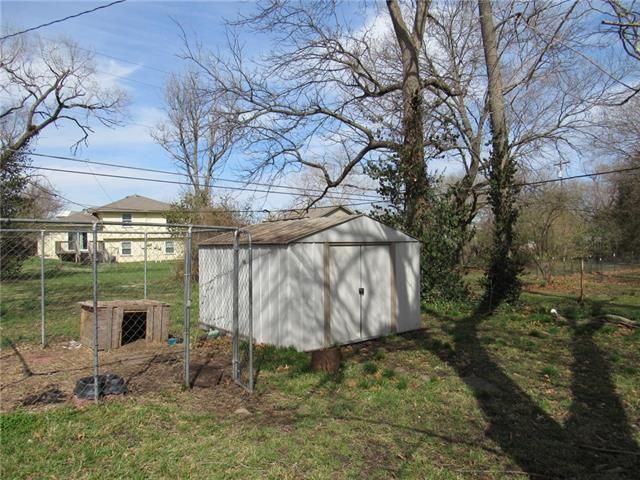 1230 S Willow St, Ottawa, KS 66067