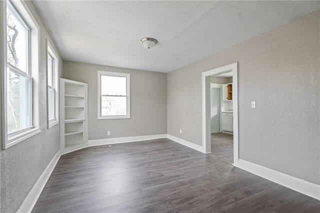 1836 E 69th St, Kansas City, MO 64132
