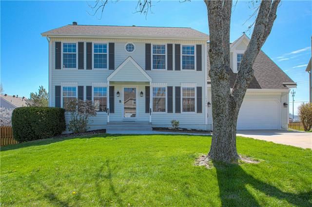 15809 Beverly St, Overland Park, KS 66223