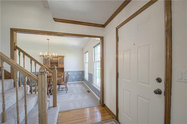 15809 Beverly St, Overland Park, KS 66223