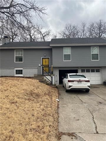 8007 E 105th St, Kansas City, MO 64134