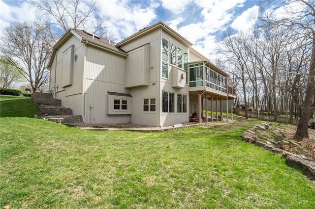1200 NE 95th Ter, Kansas City, MO 64155