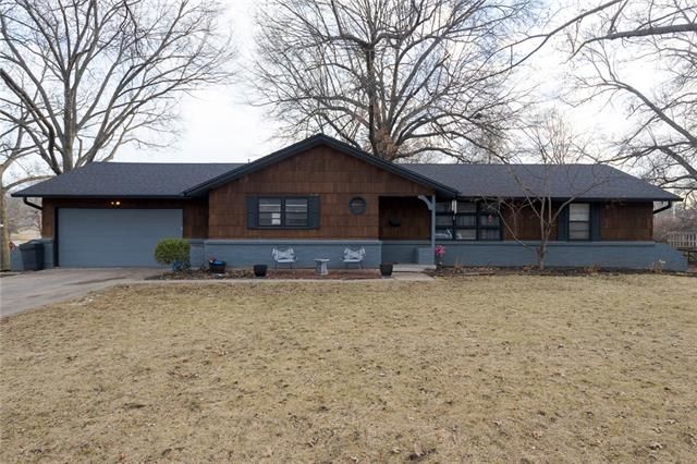 7 E 110th St, Kansas City, MO 64114