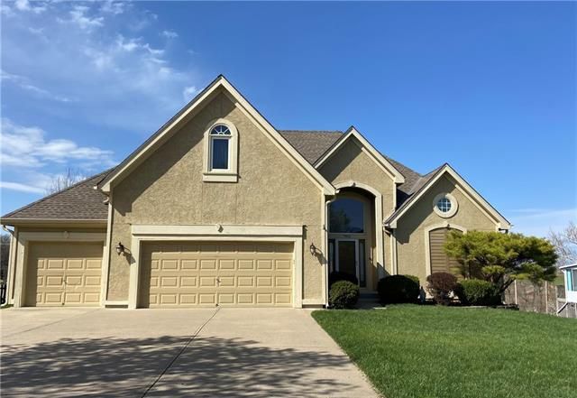 7912 NE 75th Ter, Kansas City, MO 64158