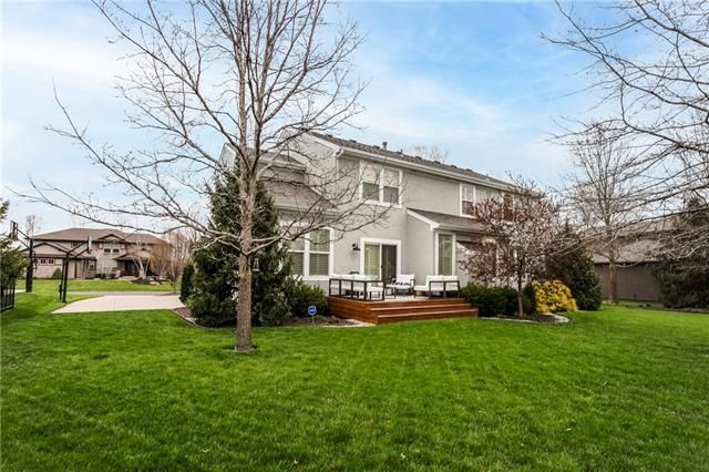 5117 W 164th St, Overland Park, KS 66085