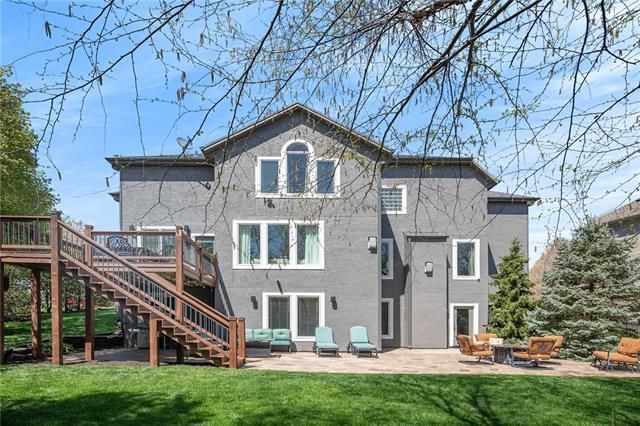 5311 W 165th Ter, Overland Park, KS 66085