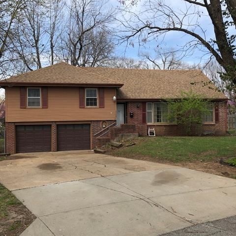 6108 E 107th Ter, Kansas City, MO 64134