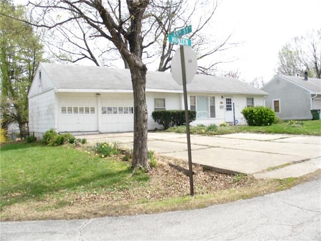 5501 Hunter St, Raytown, MO 64133