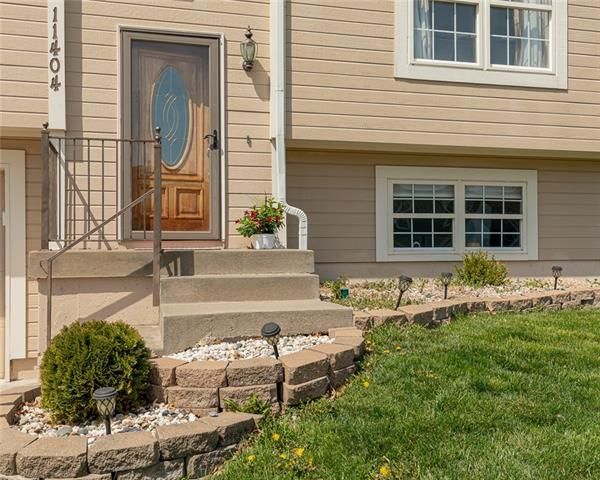 11404 N Central St, Kansas City, MO 64155