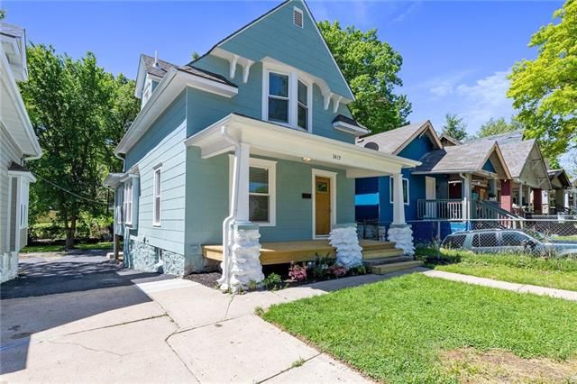 3415 E 28 St, Kansas City, MO 64128
