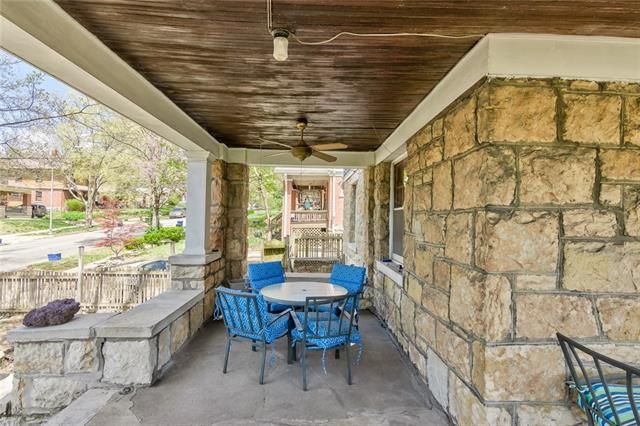 4337 Campbell St, Kansas City, MO 64110