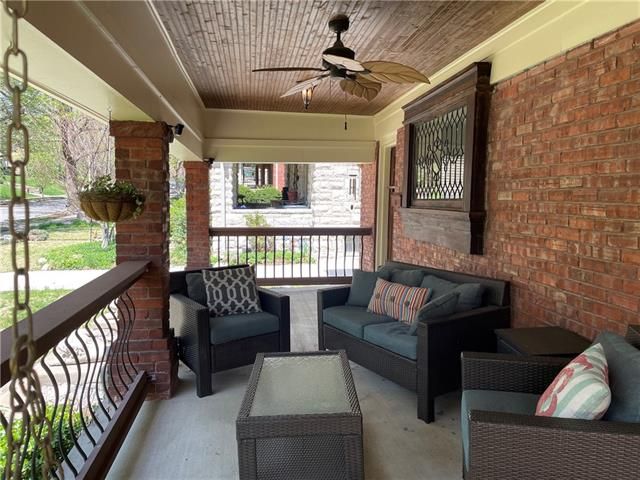 3633 Campbell St, Kansas City, MO 64109