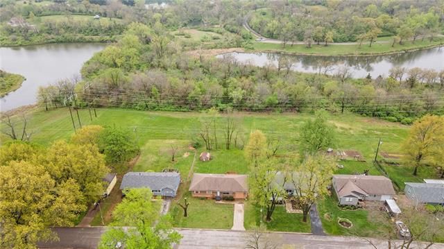4011 E 115th St, Kansas City, MO 64137
