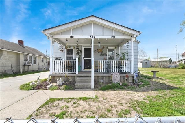832 S Baltimore St, Kansas City, KS 66105