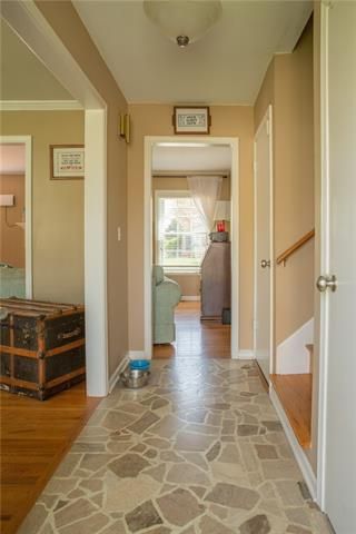 9801 Russell St, Overland Park, KS 66212