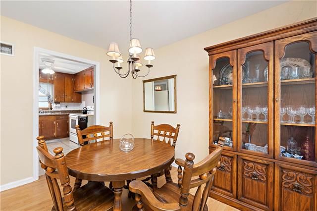 7444 Beverly St, Overland Park, KS 66204