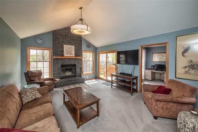 4121 Goldfield St, Lawrence, KS 66049
