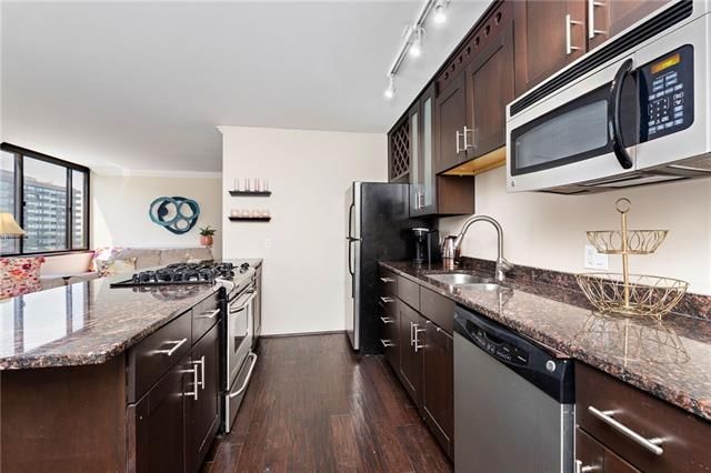 700 E 8th St #11E & 11F, Kansas City, MO 64106