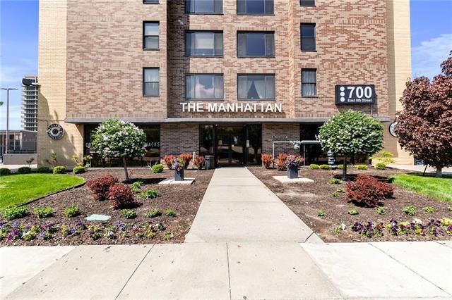 700 E 8th St #11E & 11F, Kansas City, MO 64106