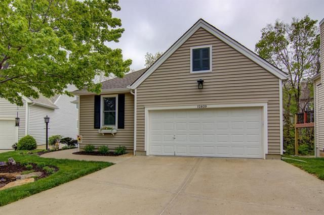 12609 Hauser St, Overland Park, KS 66213