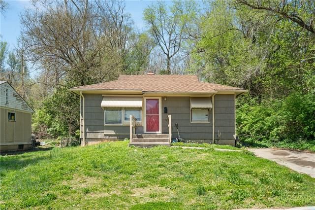3710 Myrtle Ave, Kansas City, MO 64128