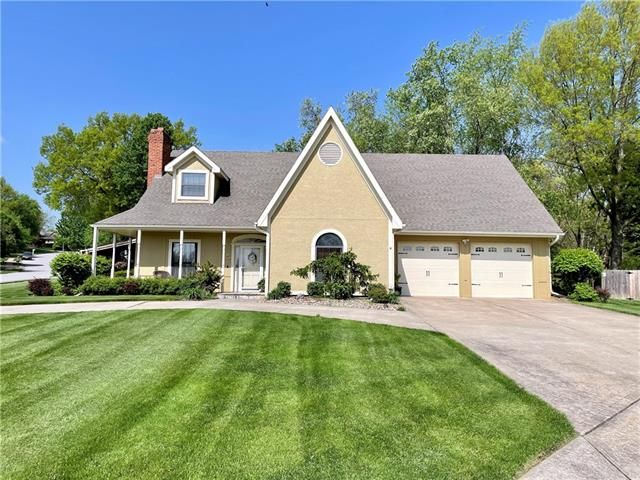 2500 NE 66th St, Kansas City, MO 64118