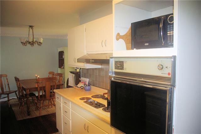 4313 E 52nd St, Kansas City, MO 64130