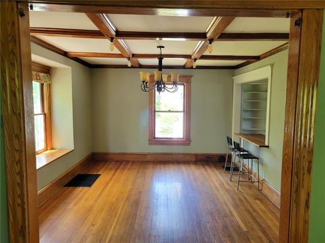 3010 Campbell St, Kansas City, MO 64109