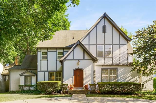 1217 W 61st Ter, Kansas City, MO 64113