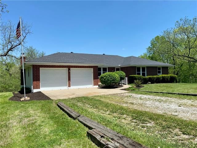 13700 NW Mohawk Rd, Kansas City, MO 64152