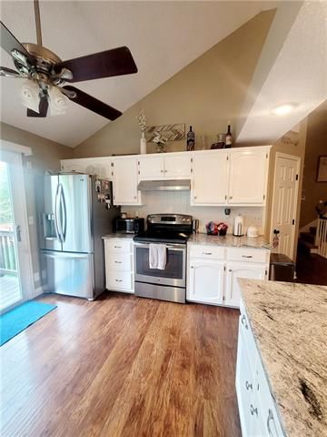 8728 N Winan Ave, Kansas City, MO 64153