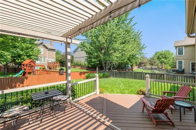 11304 W 143rd Ter, Overland Park, KS 66221