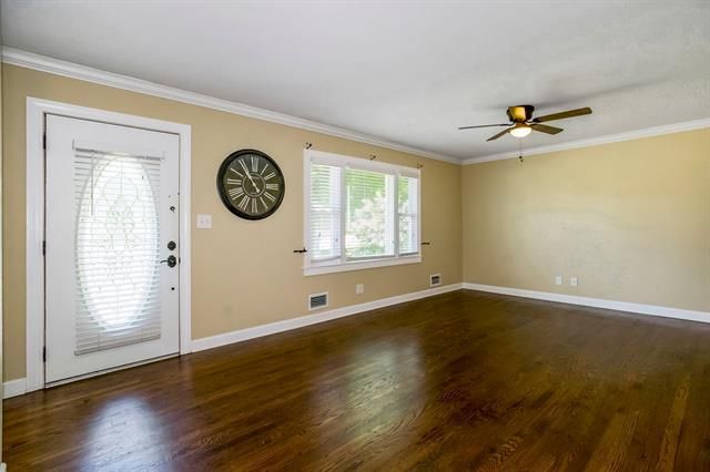 14 W 85th St, Kansas City, MO 64114