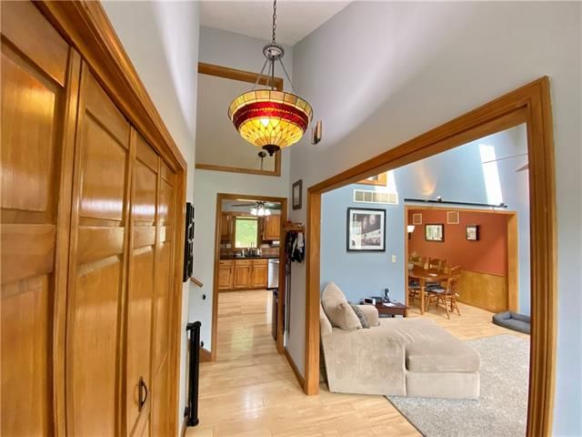 101 109th St, Kansas City, MO 64155