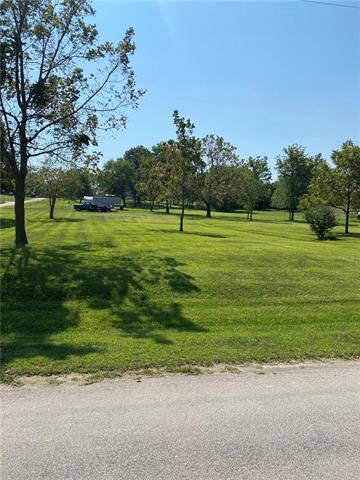 642 NE 115 St, Knob Noster, MO 65336