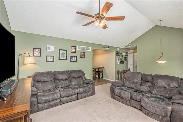 4623 N Winchester Ave, Kansas City, MO 64117