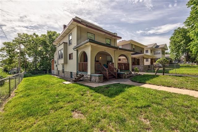3213 Benton Blvd, Kansas City, MO 64128