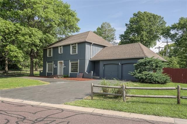6212 W 87th Ter, Overland Park, KS 66207