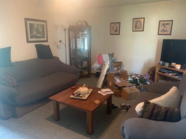 810 S Hugh St, Frontenac, KS 66763
