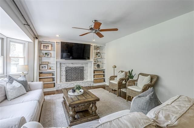 9935 Bluejacket Dr, Overland Park, KS 66214
