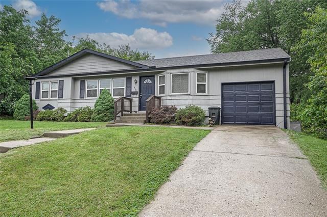 5136 Harvard Ave, Kansas City, MO 64133