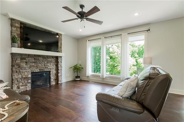 4513 NW Montebella Dr, Riverside, MO 64150