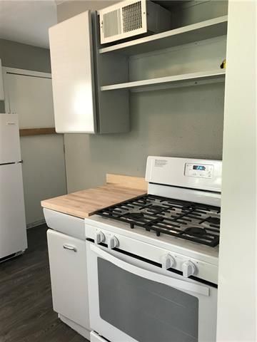 1815 E 74th Ter, Kansas City, MO 64131