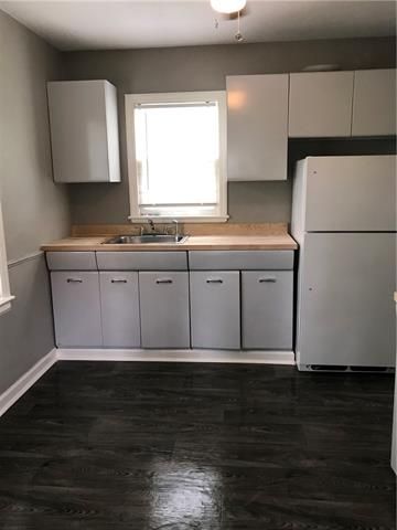 1815 E 74th Ter, Kansas City, MO 64131
