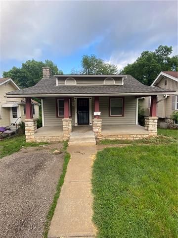 7047 Indiana Ave, Kansas City, MO 64132