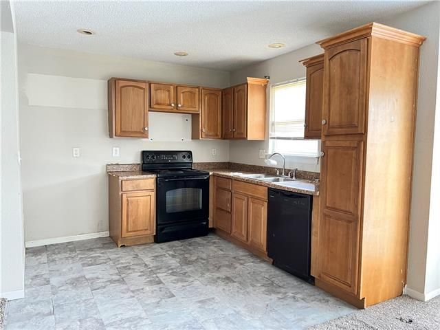 10527 E 46th Ter, Kansas City, MO 64133