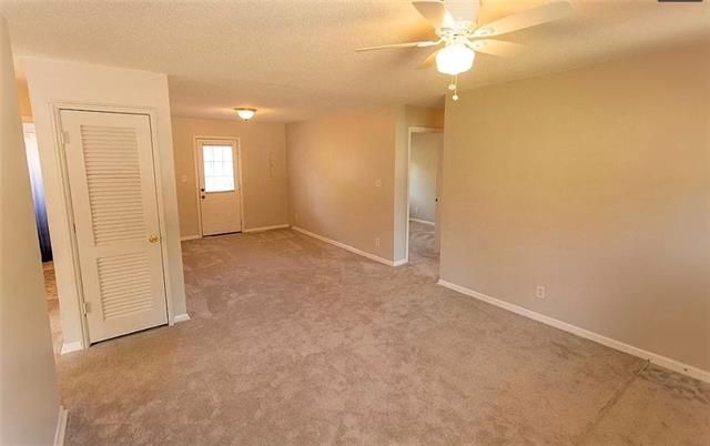 305 Grand St, Belton, MO 64012