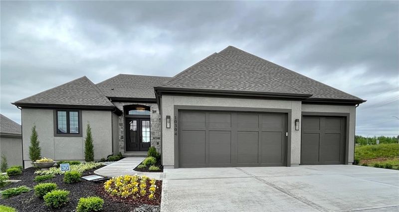 10304 W 151 Pl, Overland Park, KS 66221