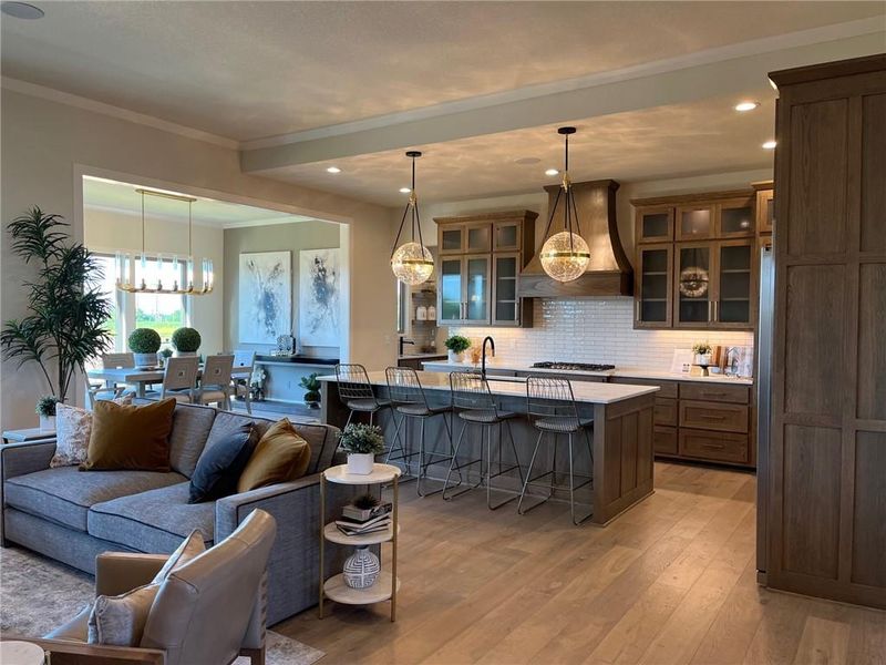 10304 W 151 Pl, Overland Park, KS 66221