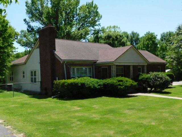 712 E Ford St, Pittsburg, KS 66762